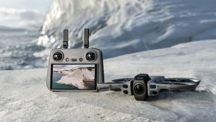 Dron_DJI_AVATA_360_RC-2.webp